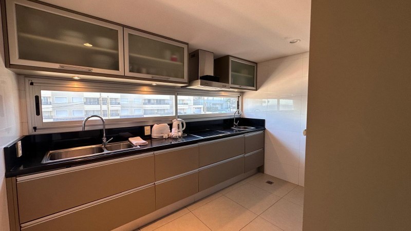 Departamento en venta y alquiler de 3 dormitorios 